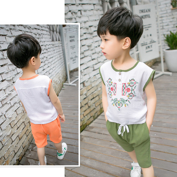 Καθημερινό παιδικό σετ για αγόρια σε διάφορα χρώματα με κεντήματα