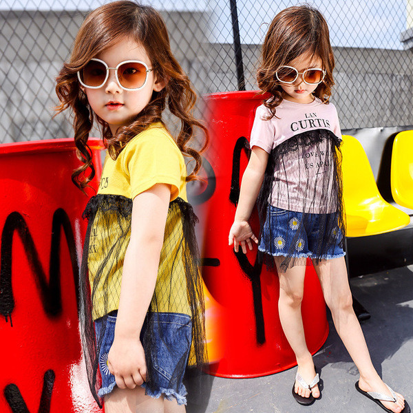 Сладка дамска тениска с надпис и дантела