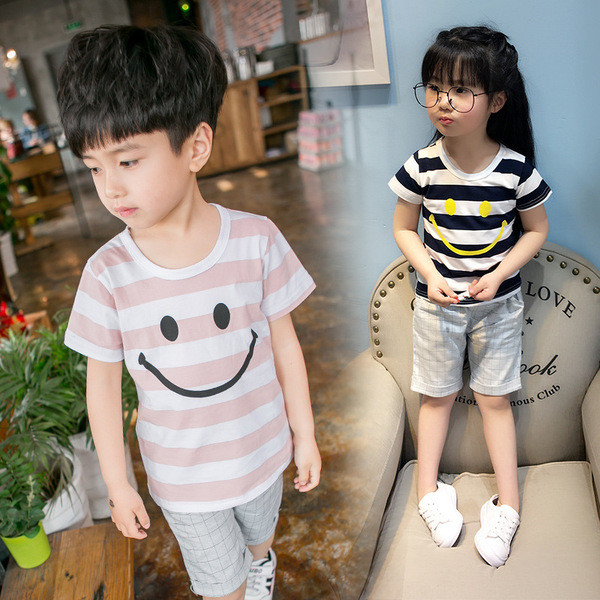 Παιδικό σετ για αγόρια  με ριγέ μπλούζα κατάλληλη για τη καθημερινή ζωή