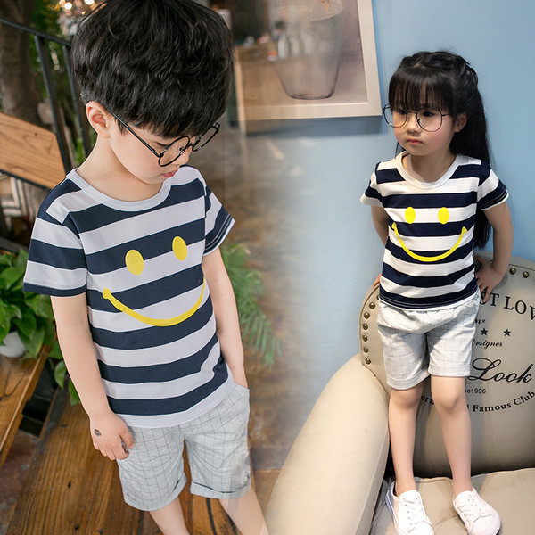 Παιδικό σετ για αγόρια  με ριγέ μπλούζα κατάλληλη για τη καθημερινή ζωή