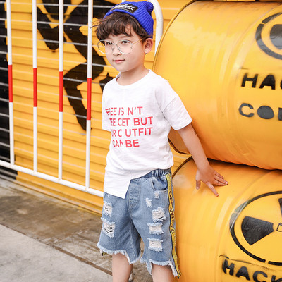 Тениска за момчета с асиметрична дължина и надписи