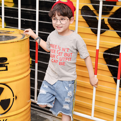 Тениска за момчета с асиметрична дължина и надписи