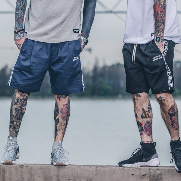 Спортни мъжки шорти в три цвята с надпис и връзки