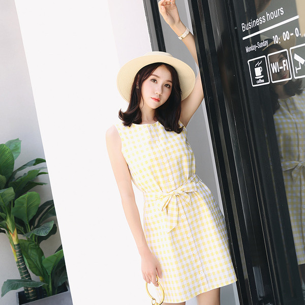 Γυναικείο ​​κοντό  φόρεμα χωρίς μανίκια