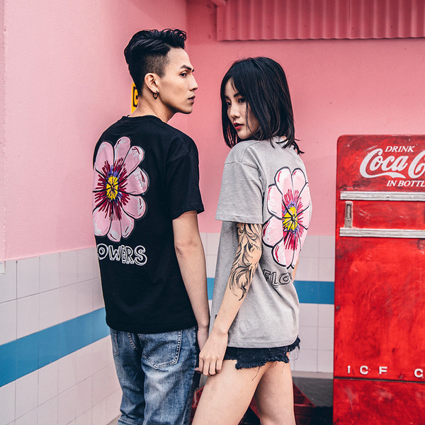 Стилна тениса за мъже и жени с апликация на гърба