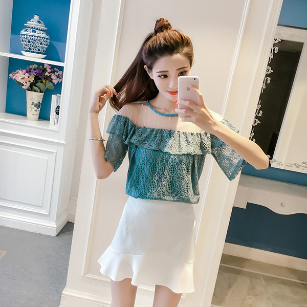 Γυναικείο φόρεμα με βολάν