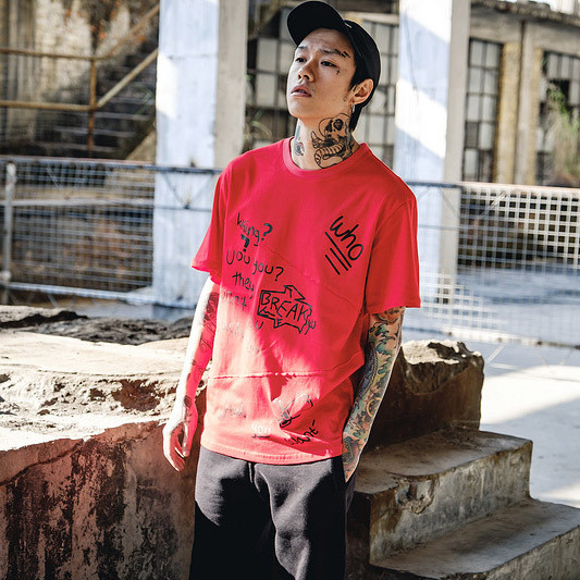 Спортна тениска за мъже с 3/4 ръкав и с надписи