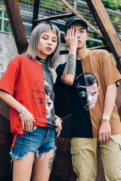 Стилна мъжка тениска с две лица в два цвята 