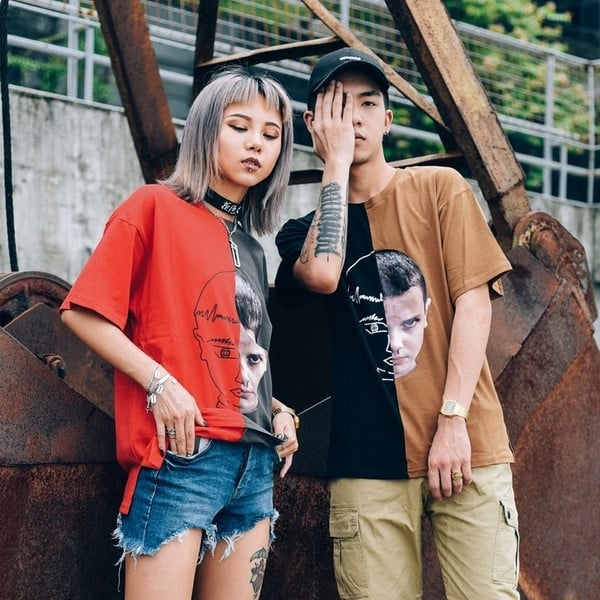 Стилна мъжка тениска с две лица в два цвята 