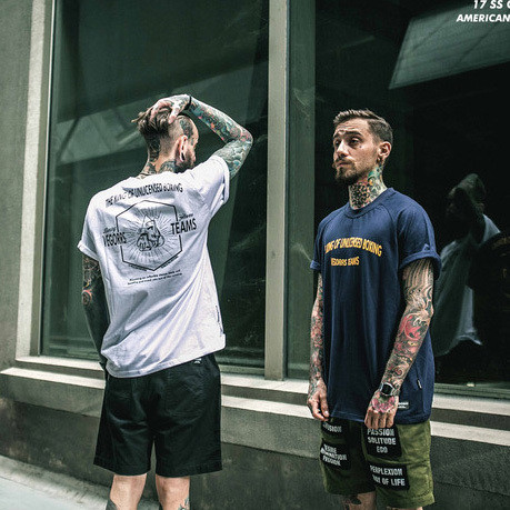 Тениска за мъже в четири цвята с надписи