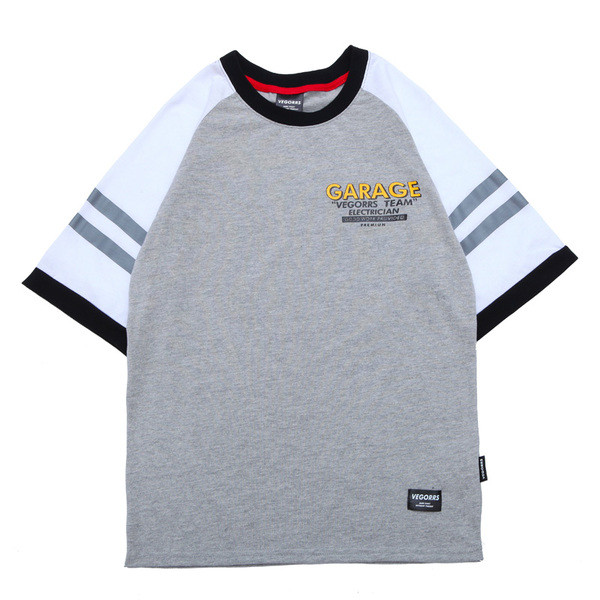 Интересен модел мъжка тениска с изображение на гърба