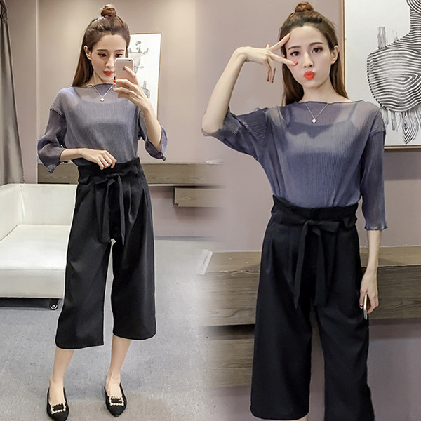 Βολικό  γυναικείο σετ μπλούζα  και 7/8 παντελόνια για την άνοιξη και το καλοκαίρι