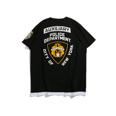 Тениска за мъже в бял и черен цвят с надписи на гърба