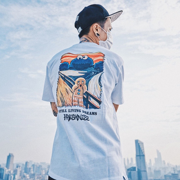 Мъжка тениска с апликация на гърба в бял и черен цвят