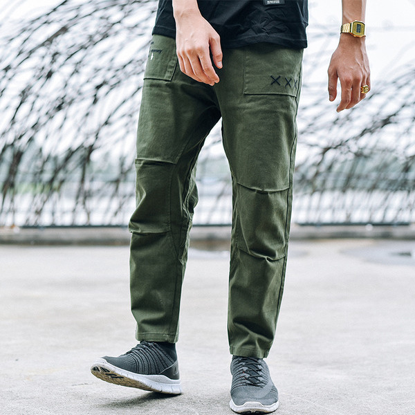 Ανδρικά παντελόνια σε τρία χρώματα