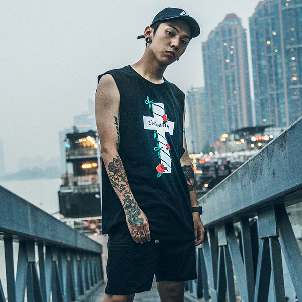 Καθημερινό φανλάκι κατάλληλη για άνδρες και γυναίκες σε μαύρο και άσπρο χρώμα