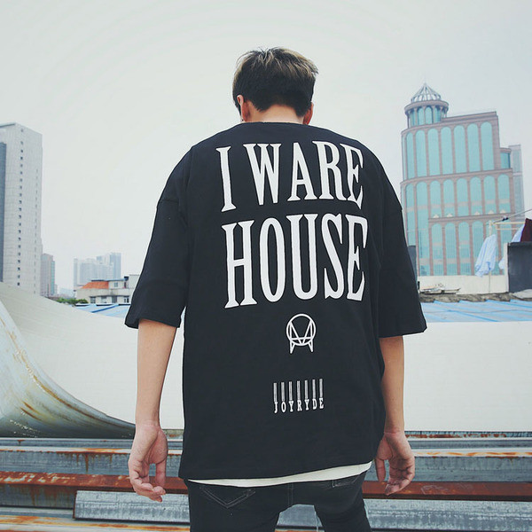 Мъжка тениска с 3/4 ръкав и голям надпис на гърба в три цвята