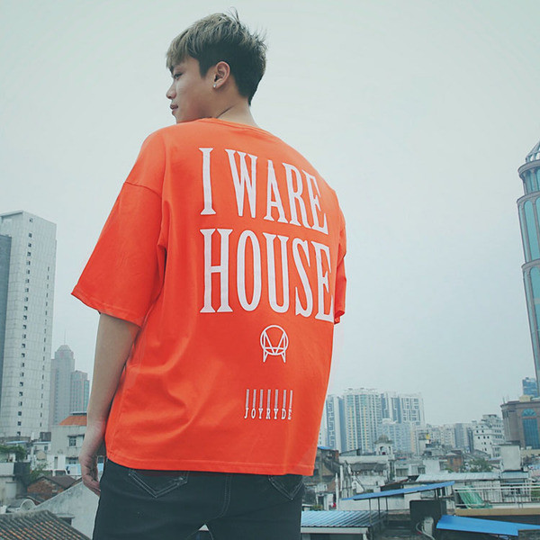 Мъжка тениска с 3/4 ръкав и голям надпис на гърба в три цвята