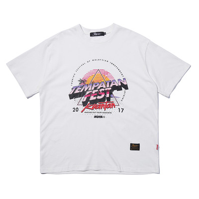 Готина мъжка тениска подходяща за ежедневие в бял и черен цвят