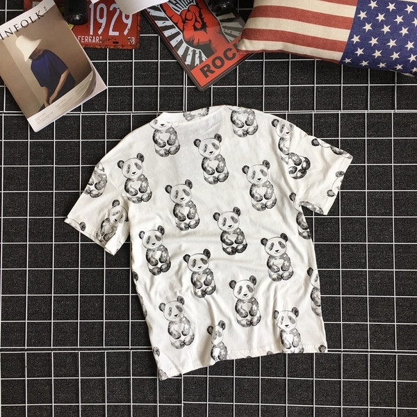 Ежедневна мъжка тениска в два цвята на мечета