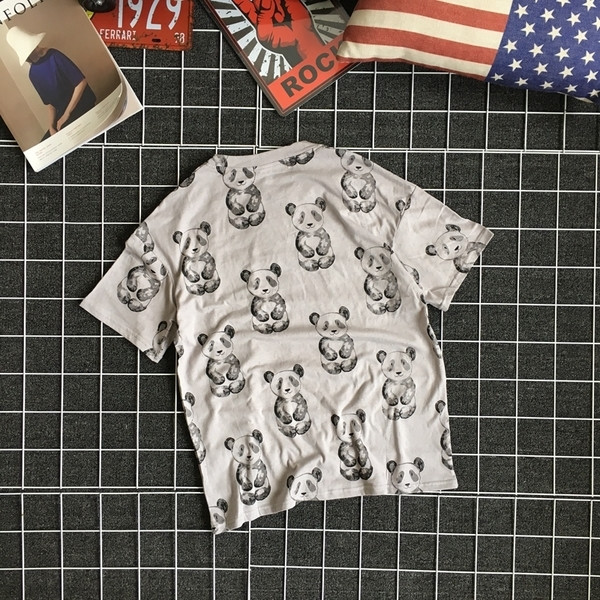 Ежедневна мъжка тениска в два цвята на мечета