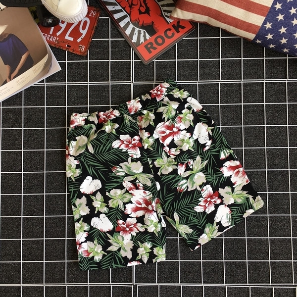 Удобни мъжки шорти с флорален мотив в 2 модела