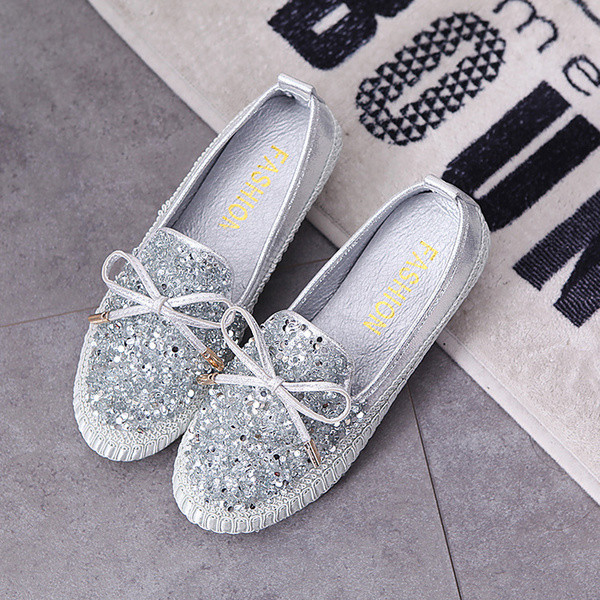 Γυναικεία μοκασίνια  με κορδέλα