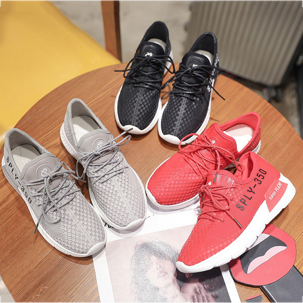 Αθλητικά γυναικεία παπούτσια με πολύ άνετη σόλα σε τρία χρώματα