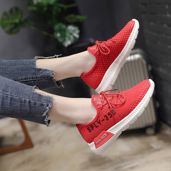 Αθλητικά γυναικεία παπούτσια με πολύ άνετη σόλα σε τρία χρώματα