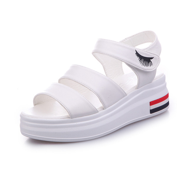 Γυναικεία σανδάλια με  λουράκια βελκρό  σε μαύρο ακι άσπρο χρώμα