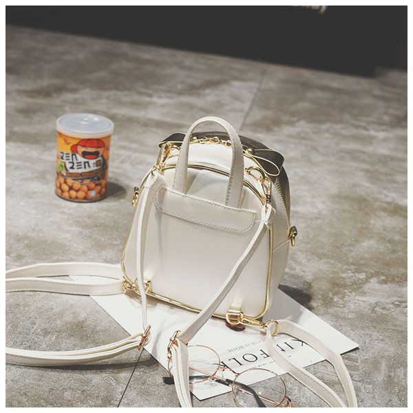 Πολύ χαριτωμένο μίνι σακίδιο με τετράχρωμη διακόσμηση