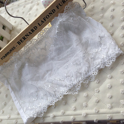 Удобно дантелено бюстие в няколко цвята