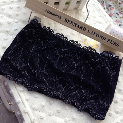 Удобно дантелено бюстие в няколко цвята