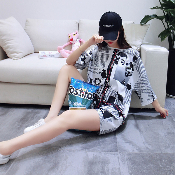 Ενδιαφέρουσα  γυναικεία μπλούζα με 3/4 μανίκια 