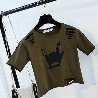 Σύντομη μπλούζα  με περικοπές και επιγραφές