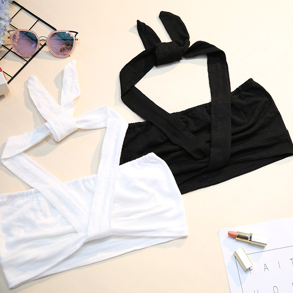 Летен дамски топ с презрамки в черен и бял цвят