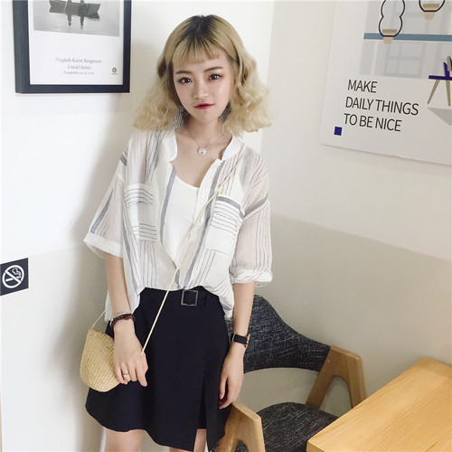 Лятна дамска риза с 3/4 ръкав в бял цвят