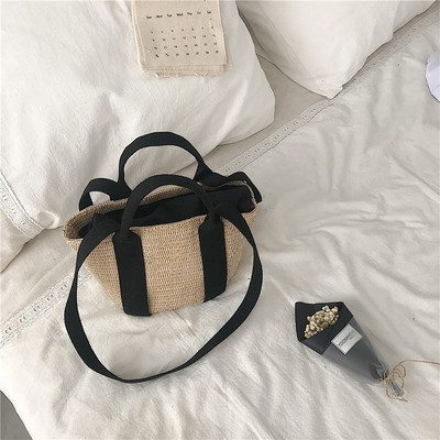 Красива плажна чанта за дамите с дълги каишки