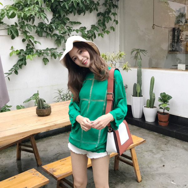 Κομψή γυναικεία μπλούζα με μακρύ μανίκι σε τρία χρώματα