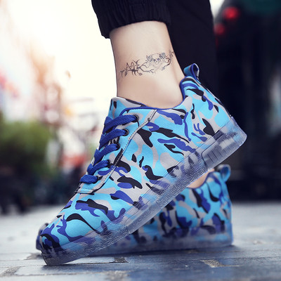 Κομψά ανδρικά πάνινα παπούτσια σε τέσσερα χρώματα - πολύ άνετα