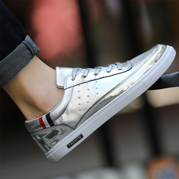 Ανδρικά πάνινα παπούτσια σε ασημί, χρυσό και μαύρο χρώμα