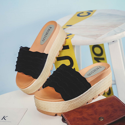 Casual γυναικείες παντόφλες σε τρία χρώματα με άνετη και υψηλή πλατφόρμα