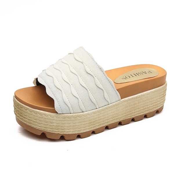 Casual γυναικείες παντόφλες σε τρία χρώματα με άνετη και υψηλή πλατφόρμα