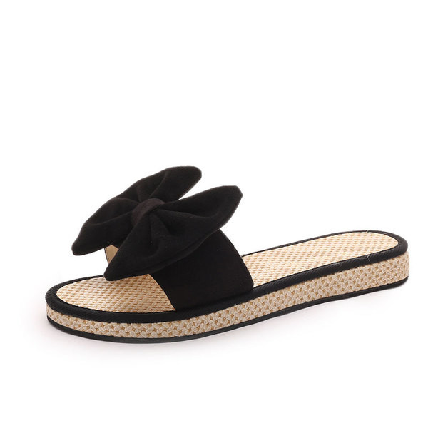 Γυναικείες  παντόφλες σε τρία χρώματα με κορδέλα και λεπτή σόλα