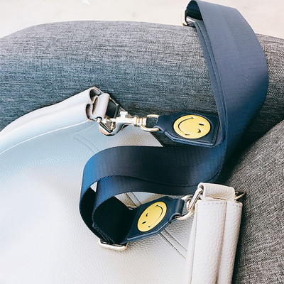 Голяма дамска чанта в няколко цвята с широка презрамка