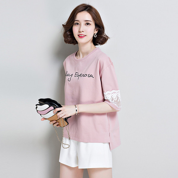 Γυναικεία  καθημερινή μπλούζα σε ασύμμετρο μήκος και 3/4 μανίκια