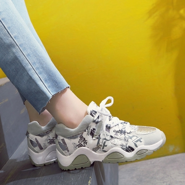 Αθλητικά γυναικεία πάνινα παπούτσια - πολύ άνετα