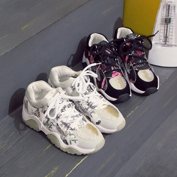 Αθλητικά γυναικεία πάνινα παπούτσια - πολύ άνετα