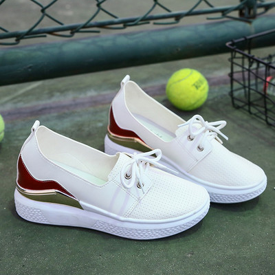 Γυναικεία αναπνεύσιμα παπούτσια με ελαφριά πλατφόρμα σε τρία χρώματα