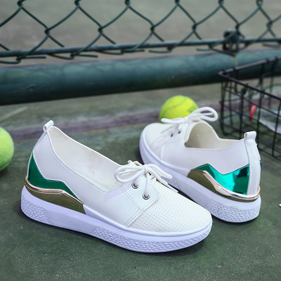 Γυναικεία αναπνεύσιμα παπούτσια με ελαφριά πλατφόρμα σε τρία χρώματα